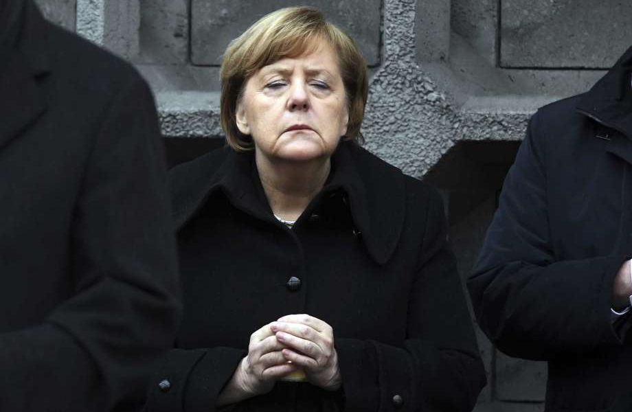 920x920-920x600merkel_latte_190807